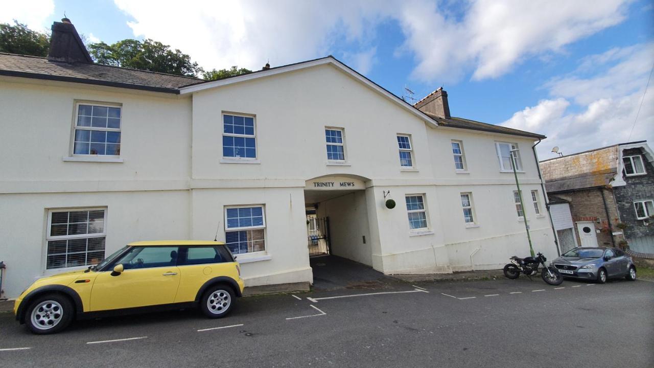 Christie Trinity Mews Апартаменты Торки